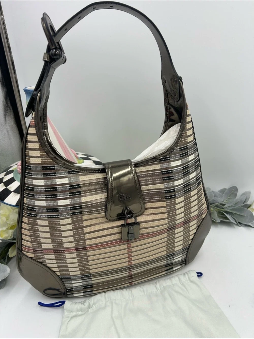 Women’s Burberry Brook hobo bag canvas check made in Italy pristine condition